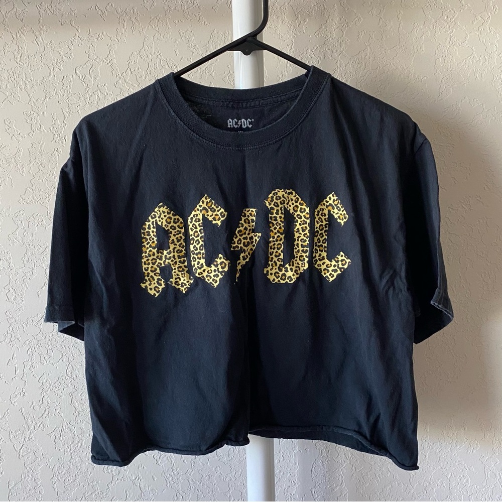AC/DC Cropped Leopard Print Band T ⚡️